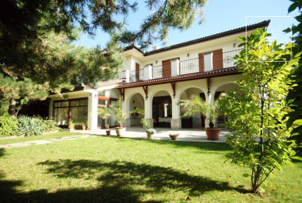 Elegant detached house   II/A. district, Széphalom