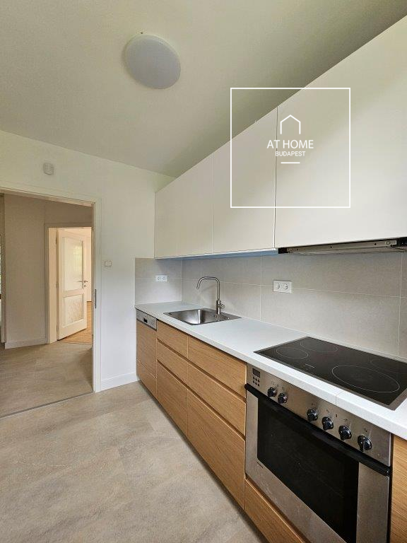 Garden-connected apartment for rent Budapest II. district, Szépvölgy