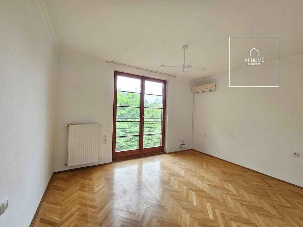 Garden-connected apartment for rent Budapest II. district, Szépvölgy