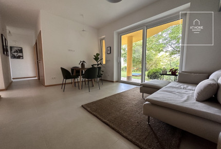 Two-storey 260 sqm, 3-bedroom family house in District II/A, Máriaremete