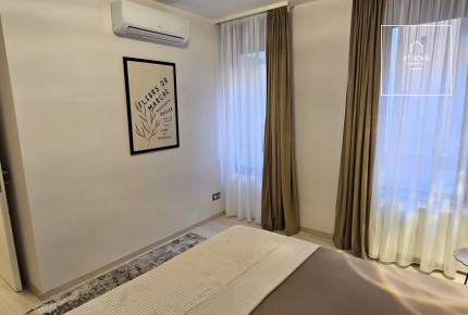 2-bedroom apartment with a large balcony in District VI, Terézváros