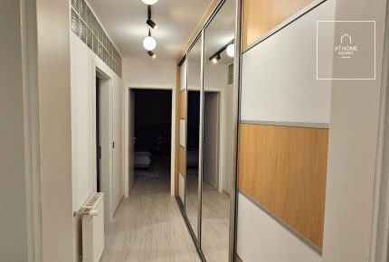 2-bedroom apartment with a large balcony in District VI, Terézváros