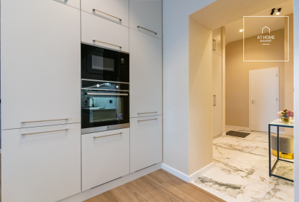 Two-bedroom luxury apartment with a panoramic view of the Danube, Budapest V. district Lipótváros