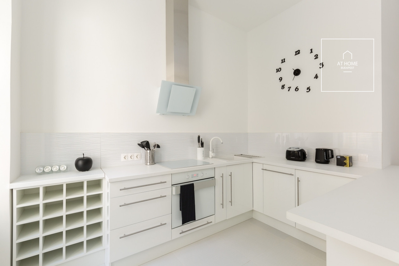 Downtown 62 m² two-bedroom apartment in Budapest’s 5th district