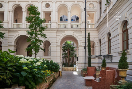 Luxury Home with Exceptional Atmosphere for Rent – District VI, Terézváros