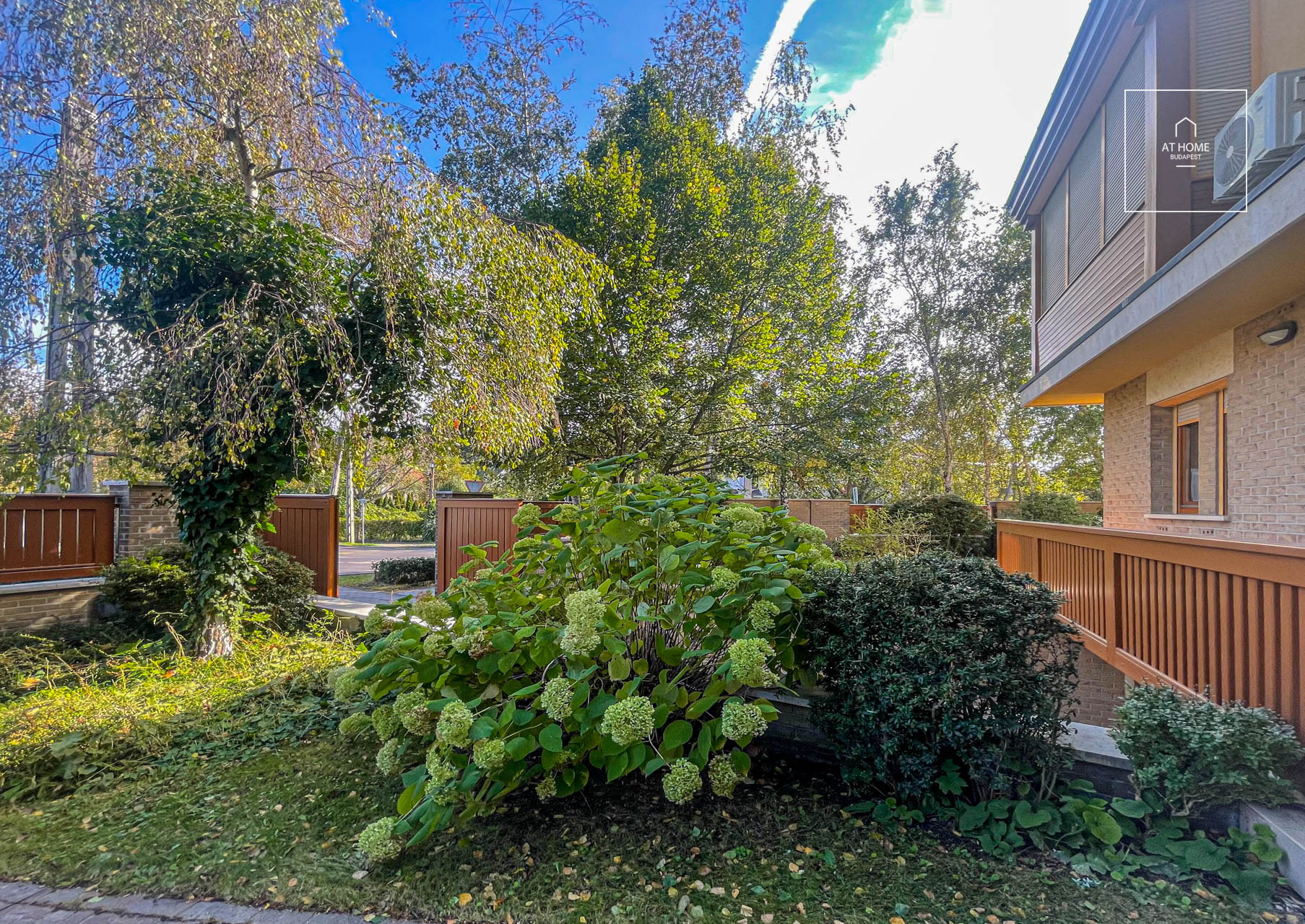 Lenyűgöző önálló családi ház kiadó  II/A. kerület, Pesthidegkút