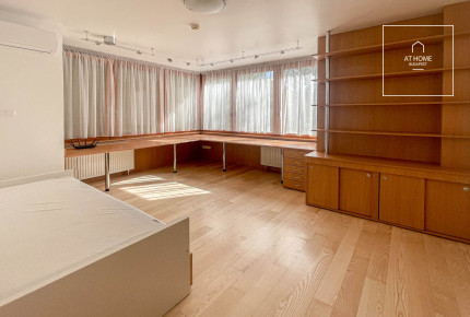 Stunning detached house for rent  II/A. district, Pesthidegkút
