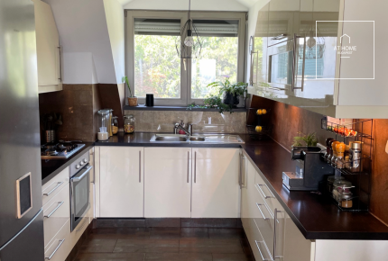 Panoramic 128 m² Apartment with Private Garden in District II, Zöldmál