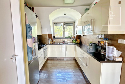 Panoramic 128 m² Apartment with Private Garden in District II, Zöldmál