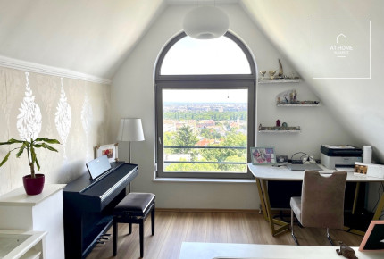 Panoramic 128 m² Apartment with Private Garden in District II, Zöldmál