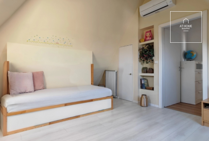 Panoramic 128 m² Apartment with Private Garden in District II, Zöldmál
