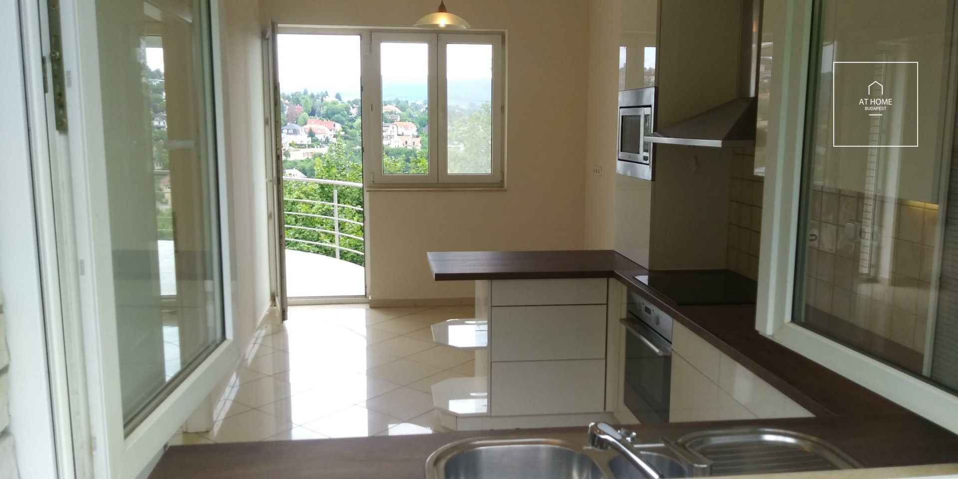 Gyönyörű Önálló családi ház II/A. kerület, Remetekertváros