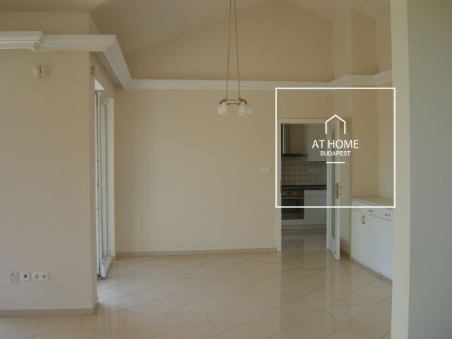 Beautiful detached house II/A. district, Remetekertváros