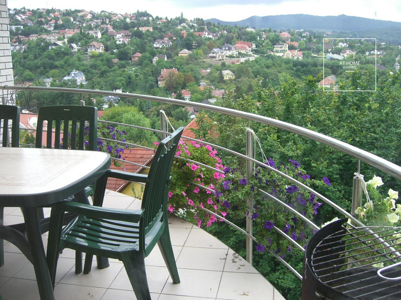 Gyönyörű Önálló családi ház II/A. kerület, Remetekertváros