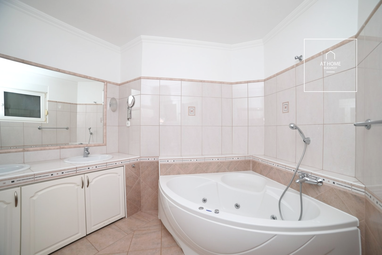 Spacious Three-Storey Family House Near the French School II/A. district, Remetekertváros