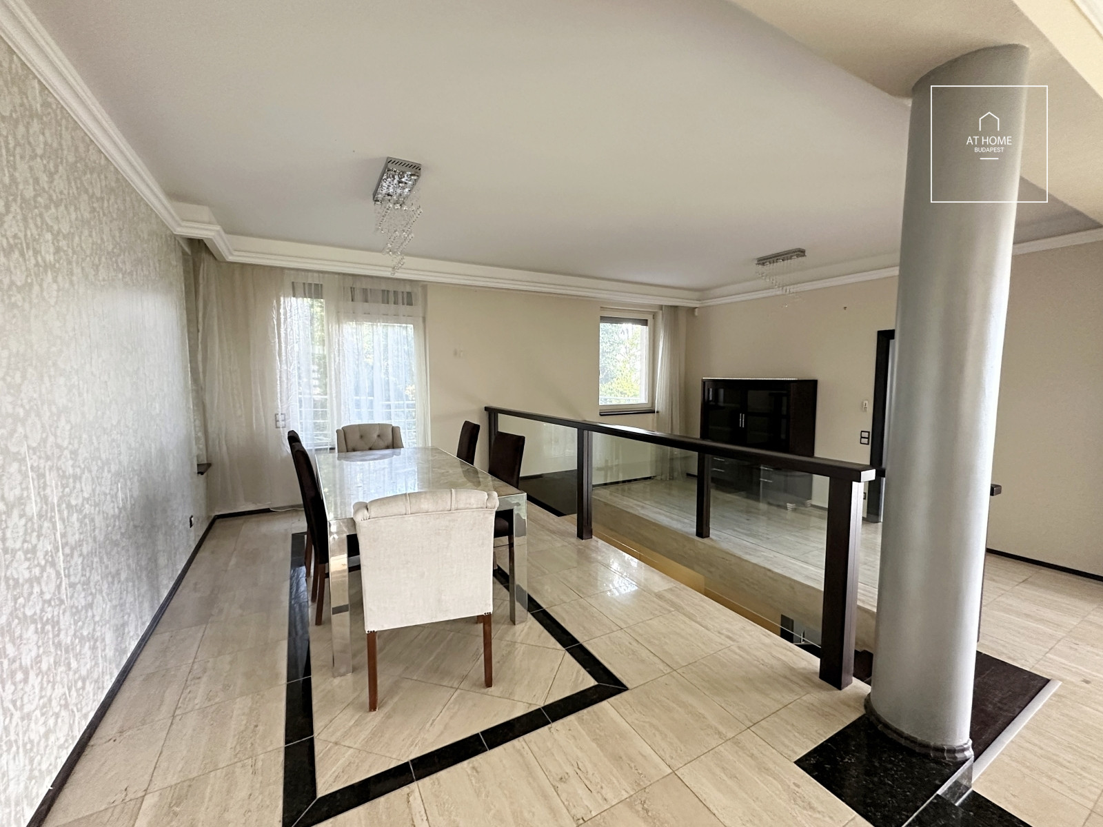 Panoramic luxury apartment with garden access in Istenhegy, District XII