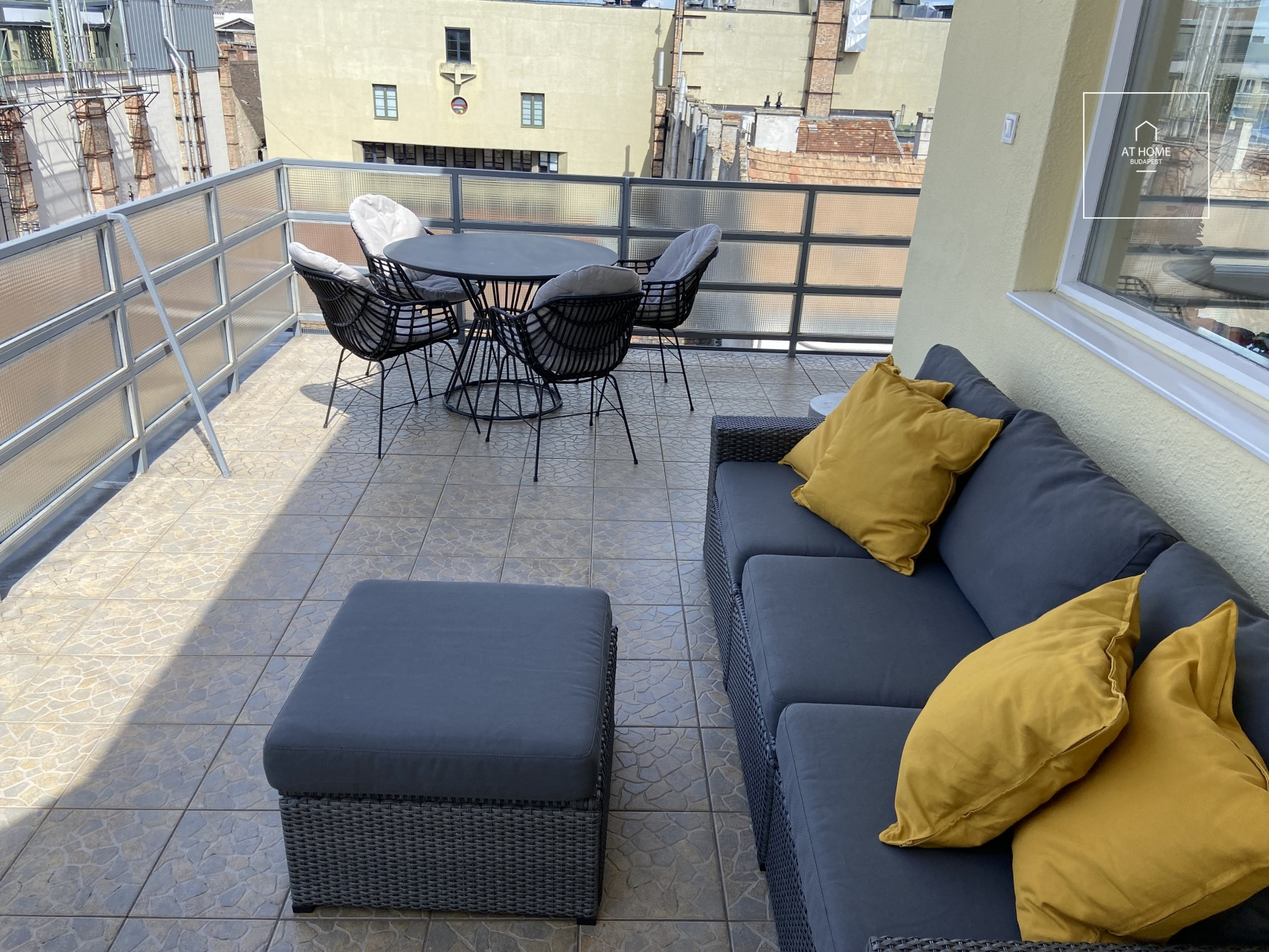 Premium panoramic apartment for rent in Budapest, District V, Lipótváros.