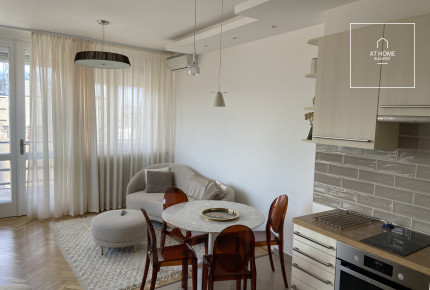 Premium panoramic apartment for rent in Budapest, District V, Lipótváros.