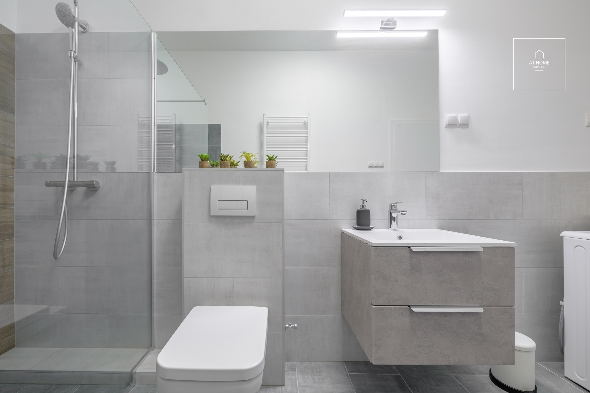 Newly built one-bedroom apartment for rent Budapest 6th district,  Diplomatic Quarter