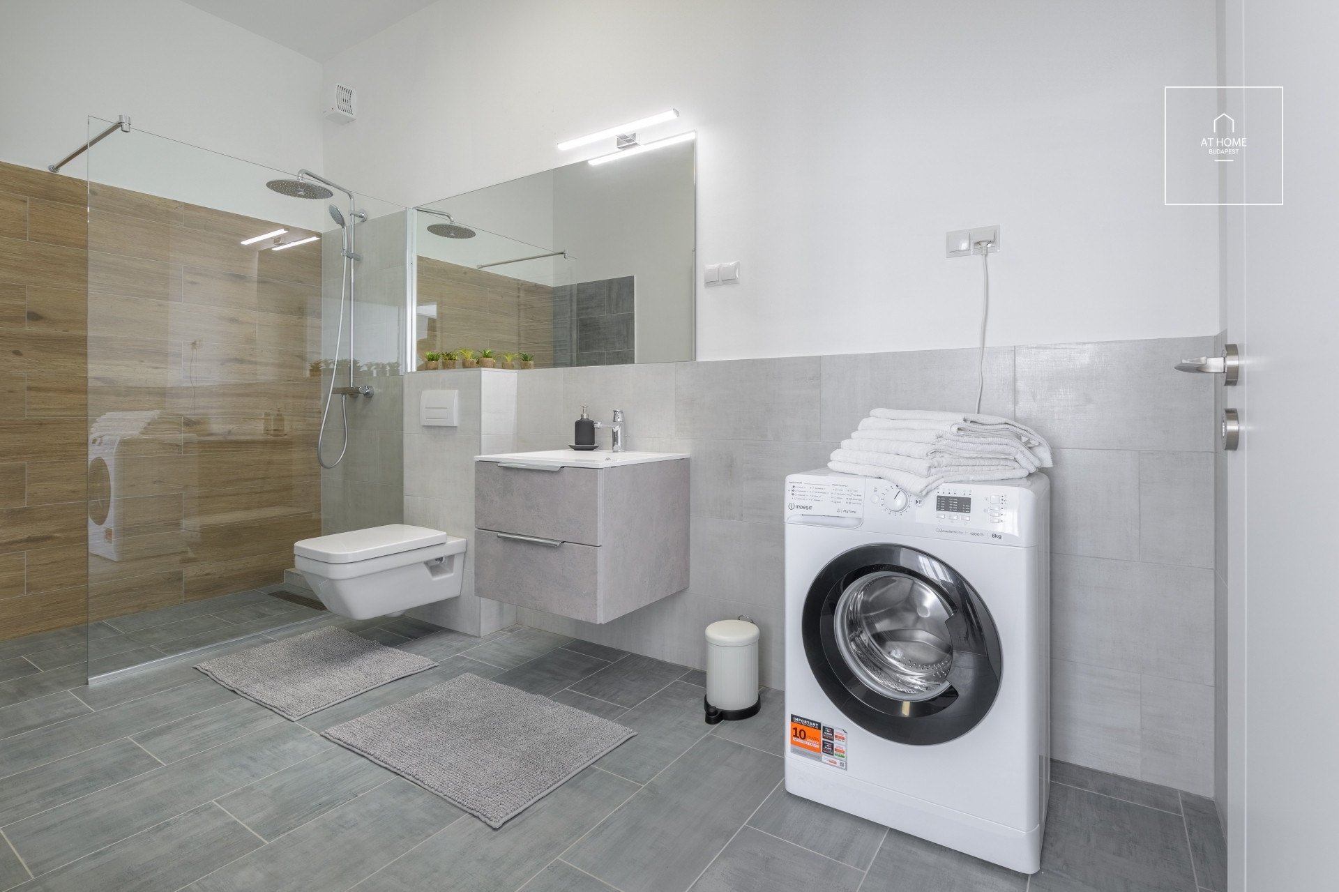 Newly built one-bedroom apartment for rent Budapest 6th district,  Diplomatic Quarter