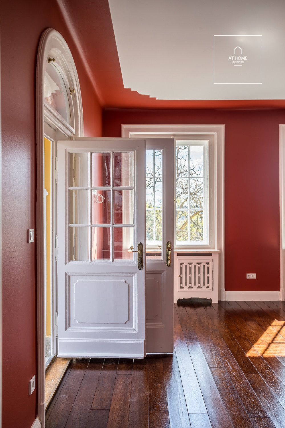 Refurbished villa apartment for rent in Budapest II. district