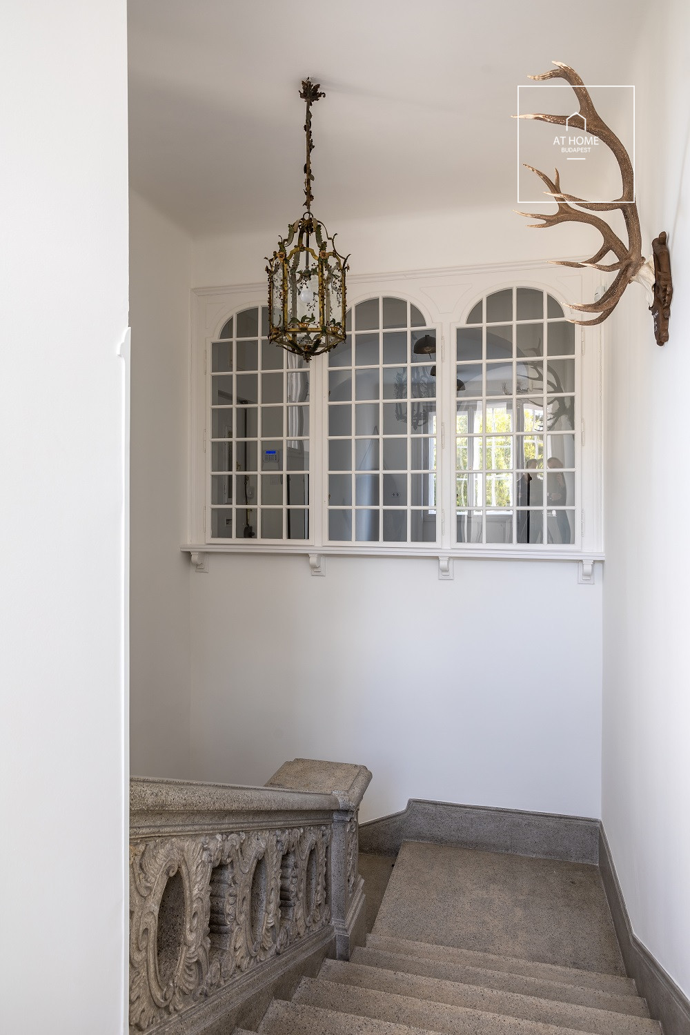 Refurbished villa apartment for rent in Budapest II. district