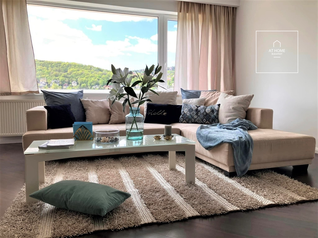 Premium two-bedroom apartment with panoramic views in the 2nd district, Törökvész, Budapest