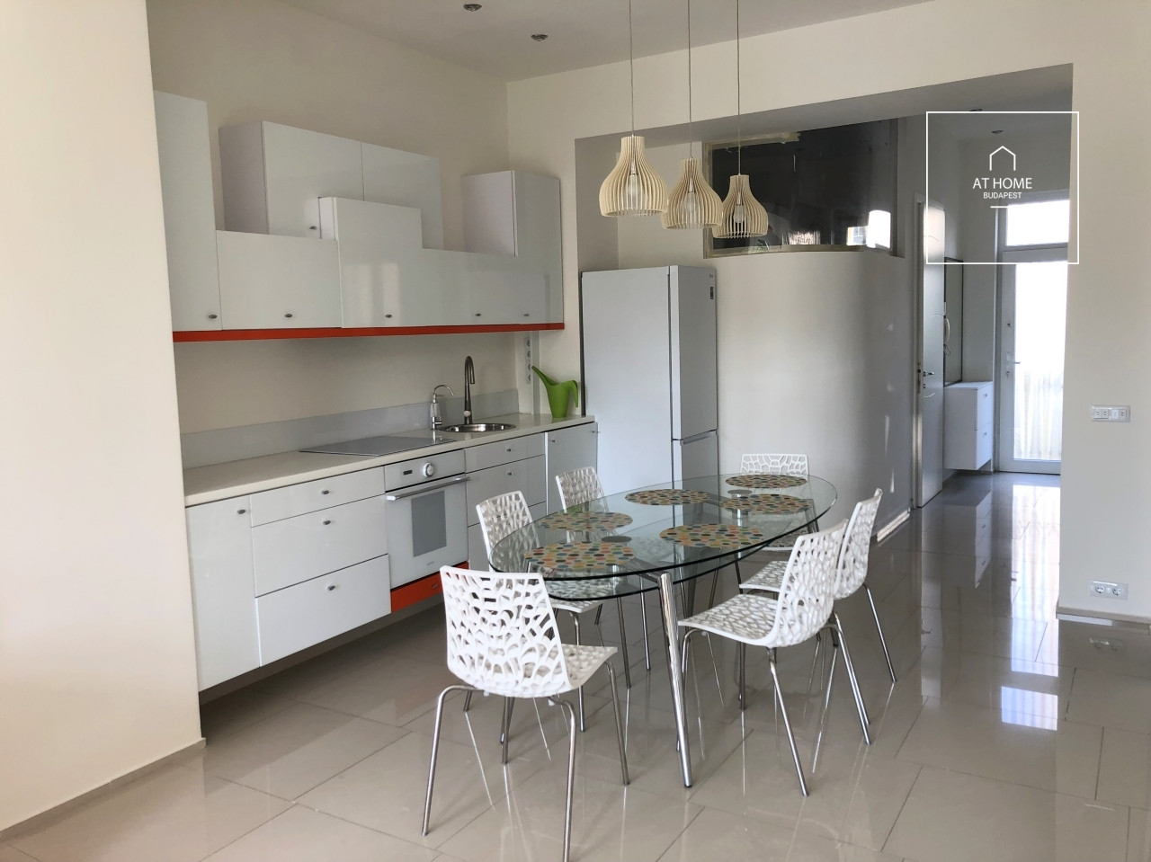 Panoramic 90 sqm, 2-Bedroom Apartment in District XII, Németvölgy