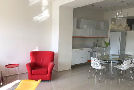 Panoramic 90 sqm, 2-Bedroom Apartment in District XII, Németvölgy