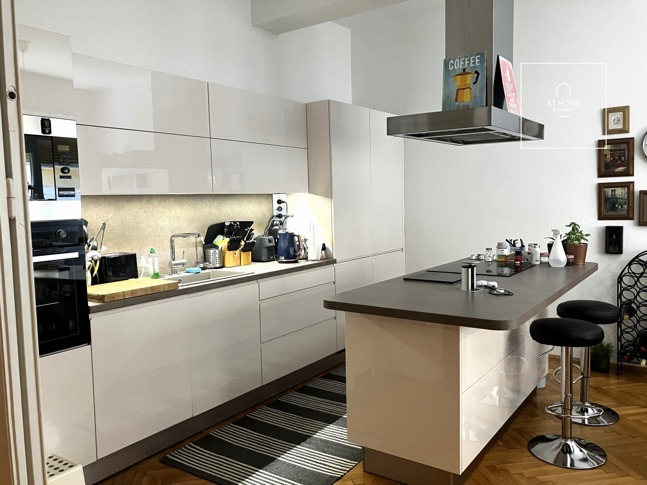 A wonderful apartment for rent in the stylish area of 13th district in Szent István Park, Budapest