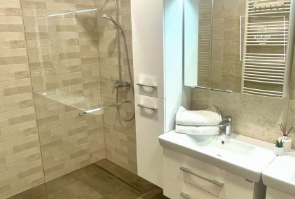 A wonderful apartment for rent in the stylish area of 13th district in Szent István Park, Budapest