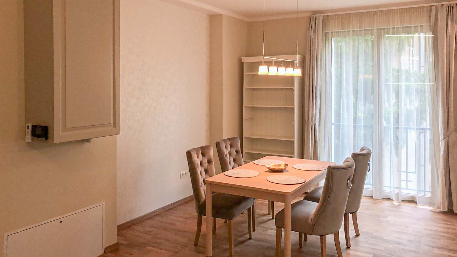 Refurbished beautiful 2-bedroom apartment for rent in Budapest II. district