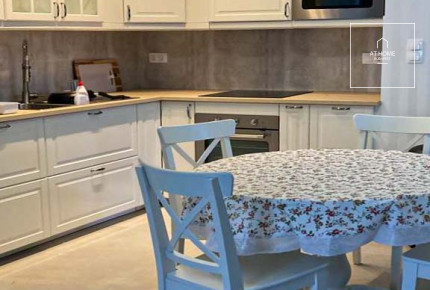 Refurbished beautiful 2-bedroom apartment for rent in Budapest II. district