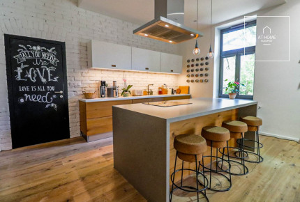 Refurbished luxury apartment for rent at the foot of the Gellért-hill, Budapest XI. district