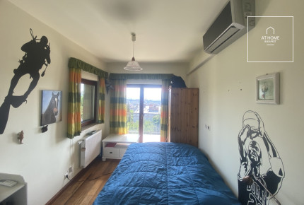350 sqm family home with city panorama and a well-kept garden in District XII, Mártonhegy