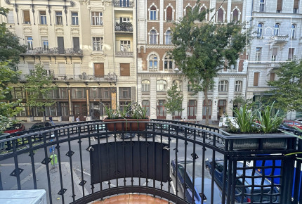 Két hálószobás lakás kiadó Budapest V. kerület, Lipótáros