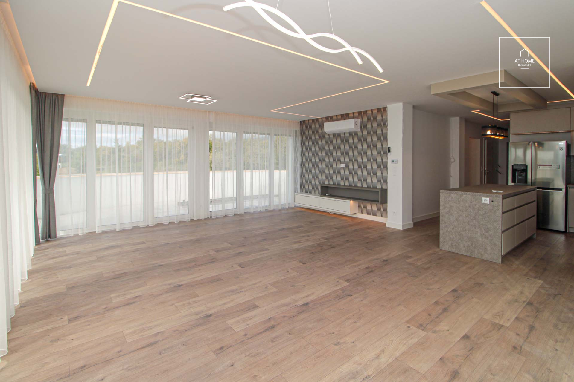 Lélegzetelállító lakás bérbeadó Budapest XI. kerület, Hosszúrét