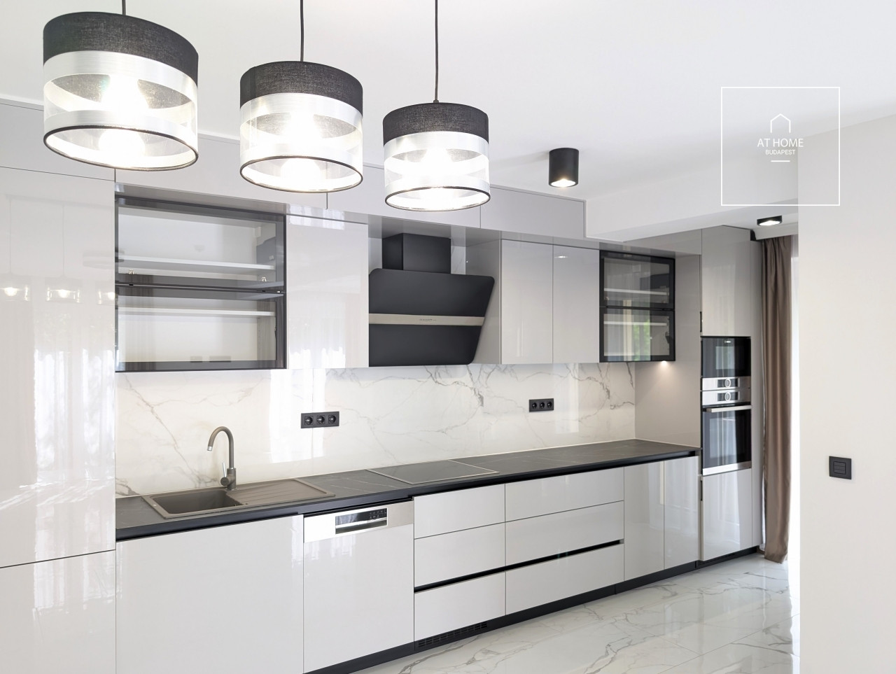 Beautiful semi-detached house for rent Budapest II. district, Kurucles