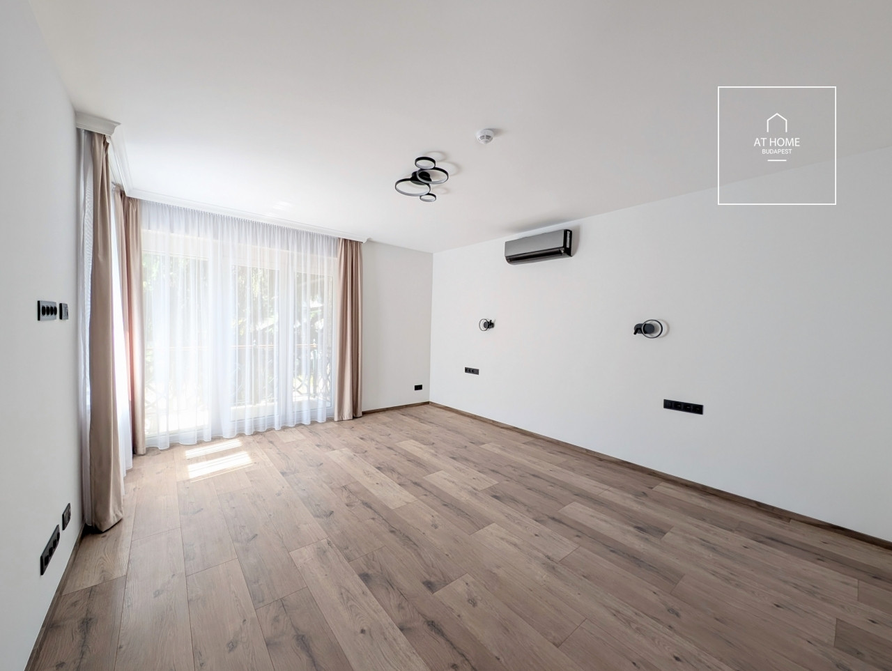 Beautiful semi-detached house for rent Budapest II. district, Kurucles