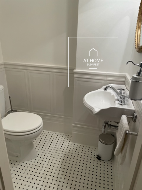 Exclusive semi-detached house for rent  II/A. district, Remetekertváros