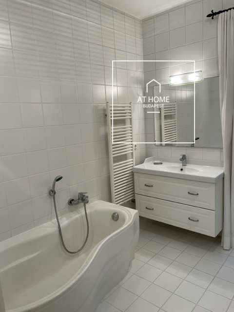 Exclusive semi-detached house for rent  II/A. district, Remetekertváros