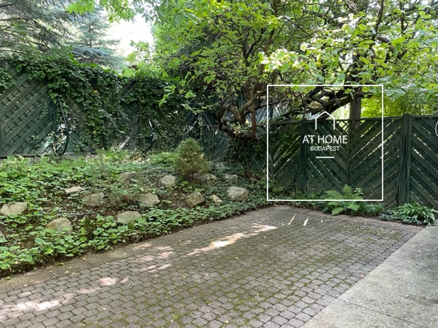 Exkluzív ikerház kiadó  II/A. kerület, Remetekertváros