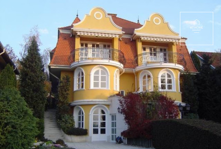Exclusive semi-detached house for rent  II/A. district, Remetekertváros