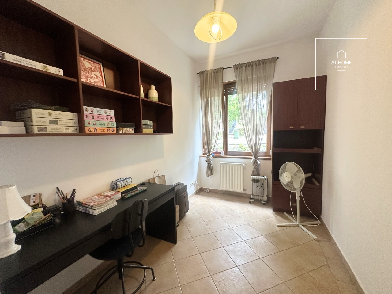 Three-storey 520 sqm family house in District II/A, Pesthidegkút-Ófalu