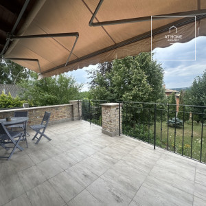 Three-storey 520 sqm family house in District II/A, Pesthidegkút-Ófalu