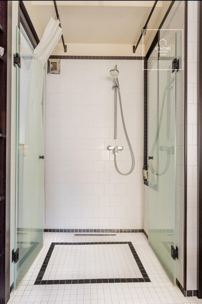 84 sqm 1-bedroom apartment with City Park view in District XIV, Istvánmező