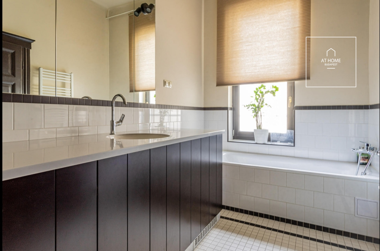 84 sqm 1-bedroom apartment with City Park view in District XIV, Istvánmező