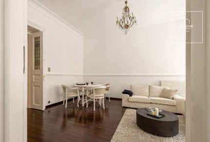 Charming apartment overlooking the Opera House is for rent Budapest VI. district, Terézváros