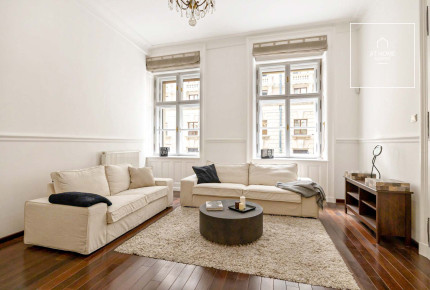 Charming apartment overlooking the Opera House is for rent Budapest VI. district, Terézváros