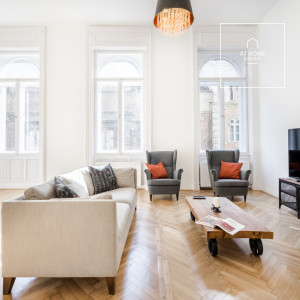 3-bedroom bright apartment for rent Budapest VI. district Terézváros